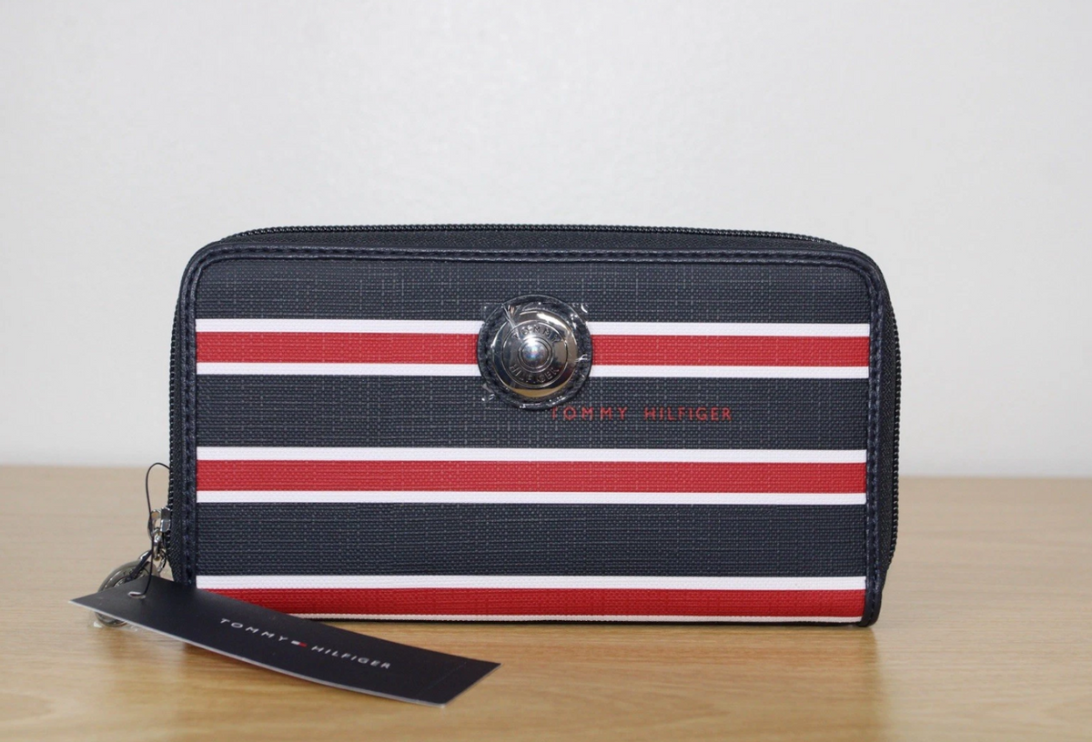 Billetera Tommy Hilfiger Mujer Stripe Zip Around Continental (Azul y Rojo)